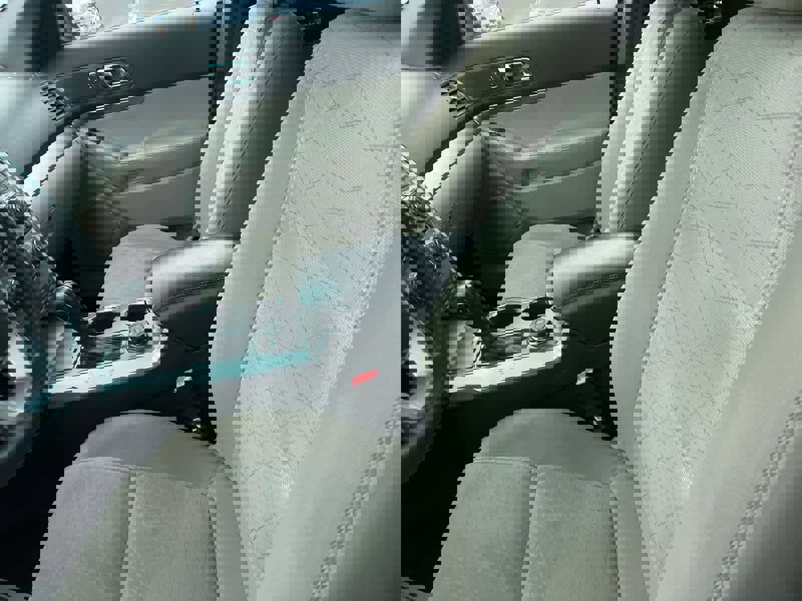 Used 2013 Ford Explorer 4WD w/ Class III Trailer Tow Pkg image 25