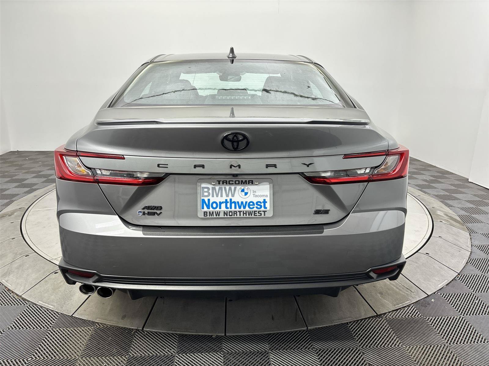 Used 2025 Toyota Camry SE w/ Multimedia Upgrade Package AWD/4WD image 15