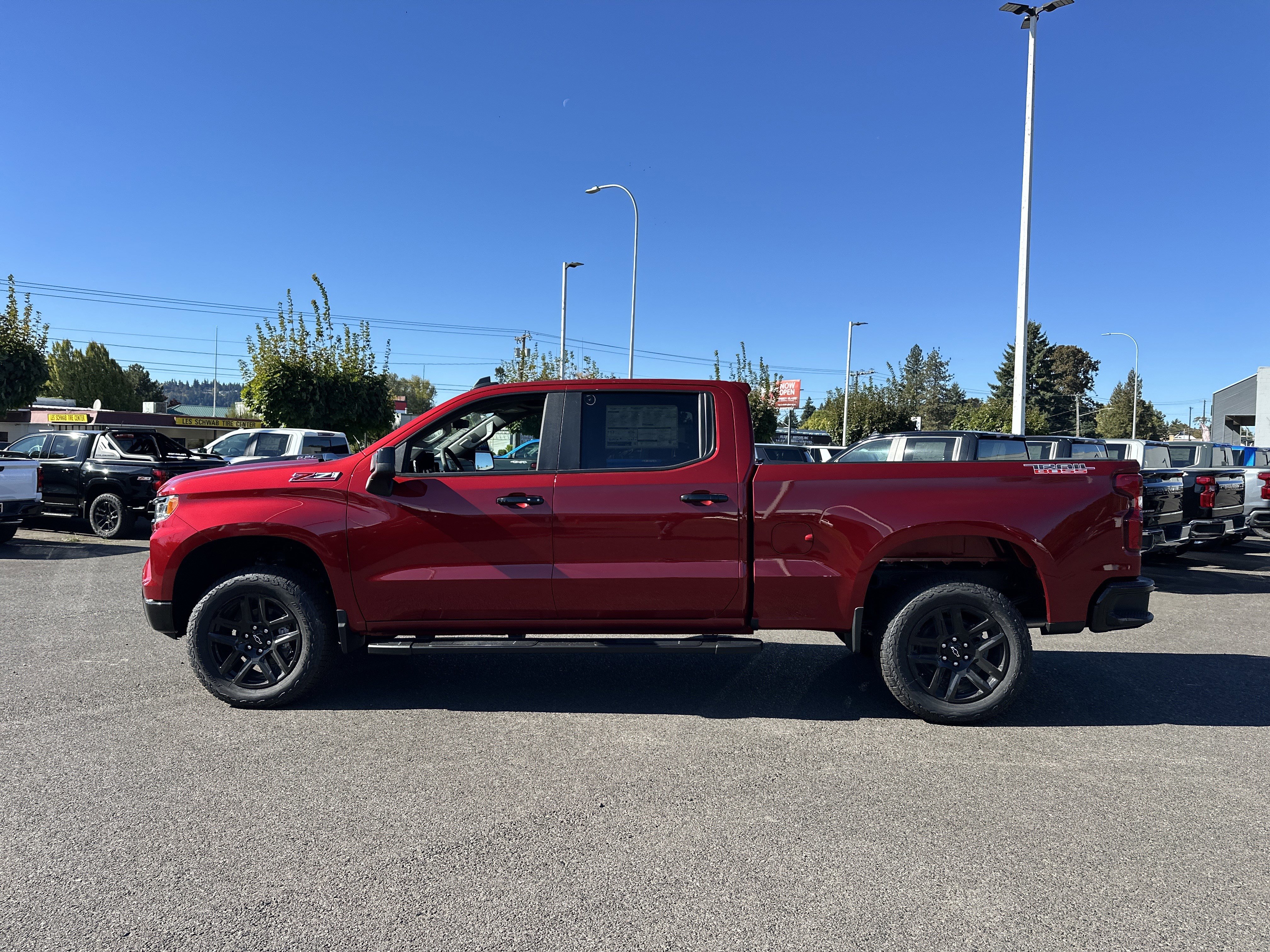 New 2026 Chevrolet Silverado 1500 LT Trail Boss w/ Convenience Package II image 2