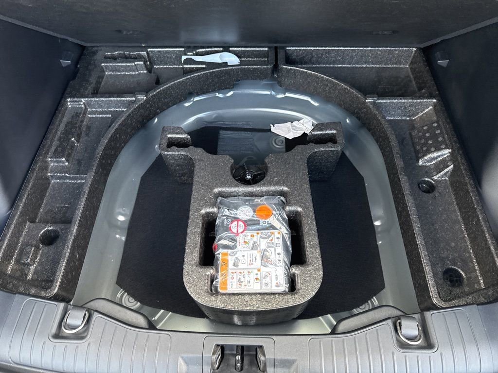 Used 2022 Ford Escape SE image 28