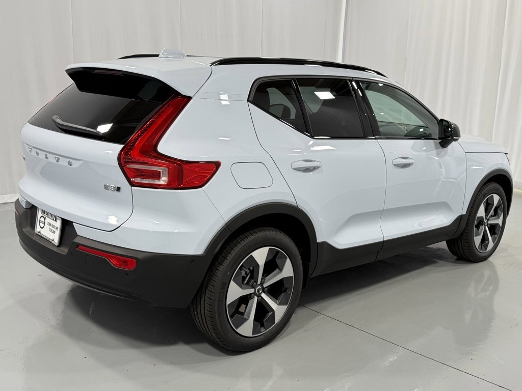 New 2026 Volvo XC40 B5 Plus w/ Protection Package Premier image 6