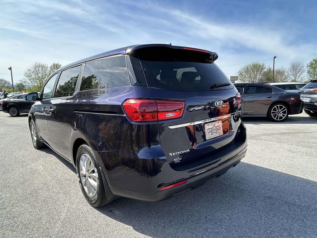 Used 2021 Kia Sedona LX FWD image 5