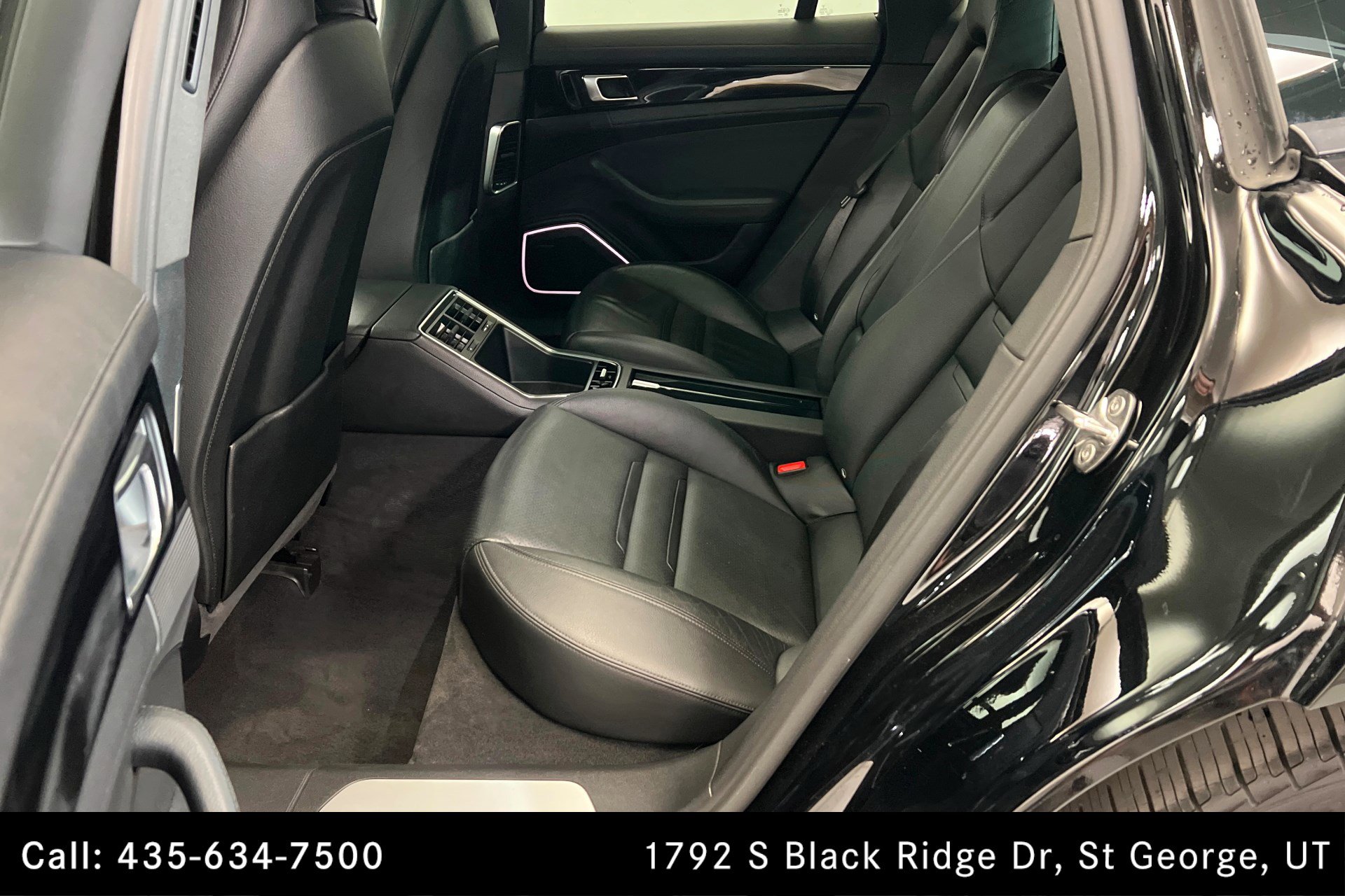 Used 2017 Porsche Panamera 4 AWD/4WD image 21