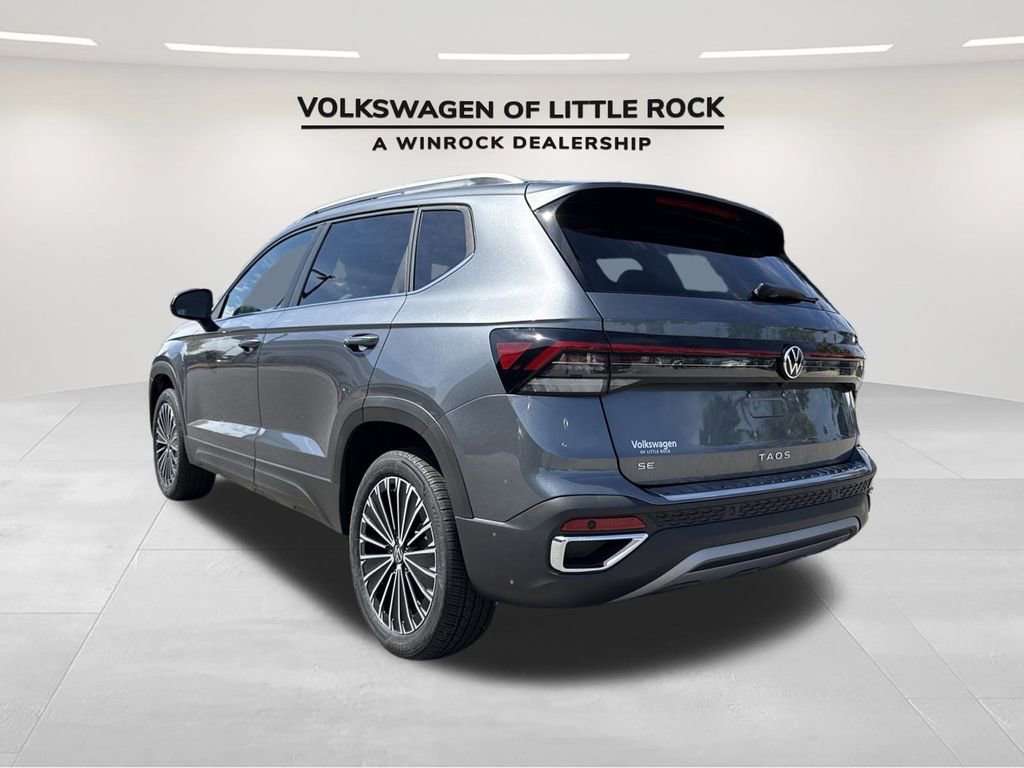 New 2025 Volkswagen Taos SE image 3