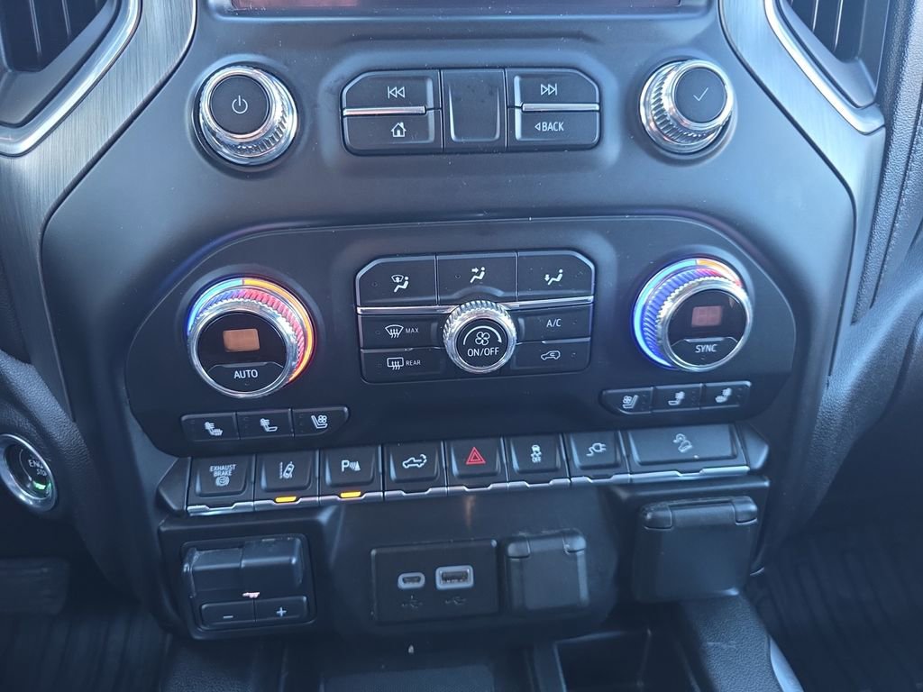 Used 2020 GMC Sierra 2500 Denali w/ Denali Ultimate Package AWD/4WD image 21