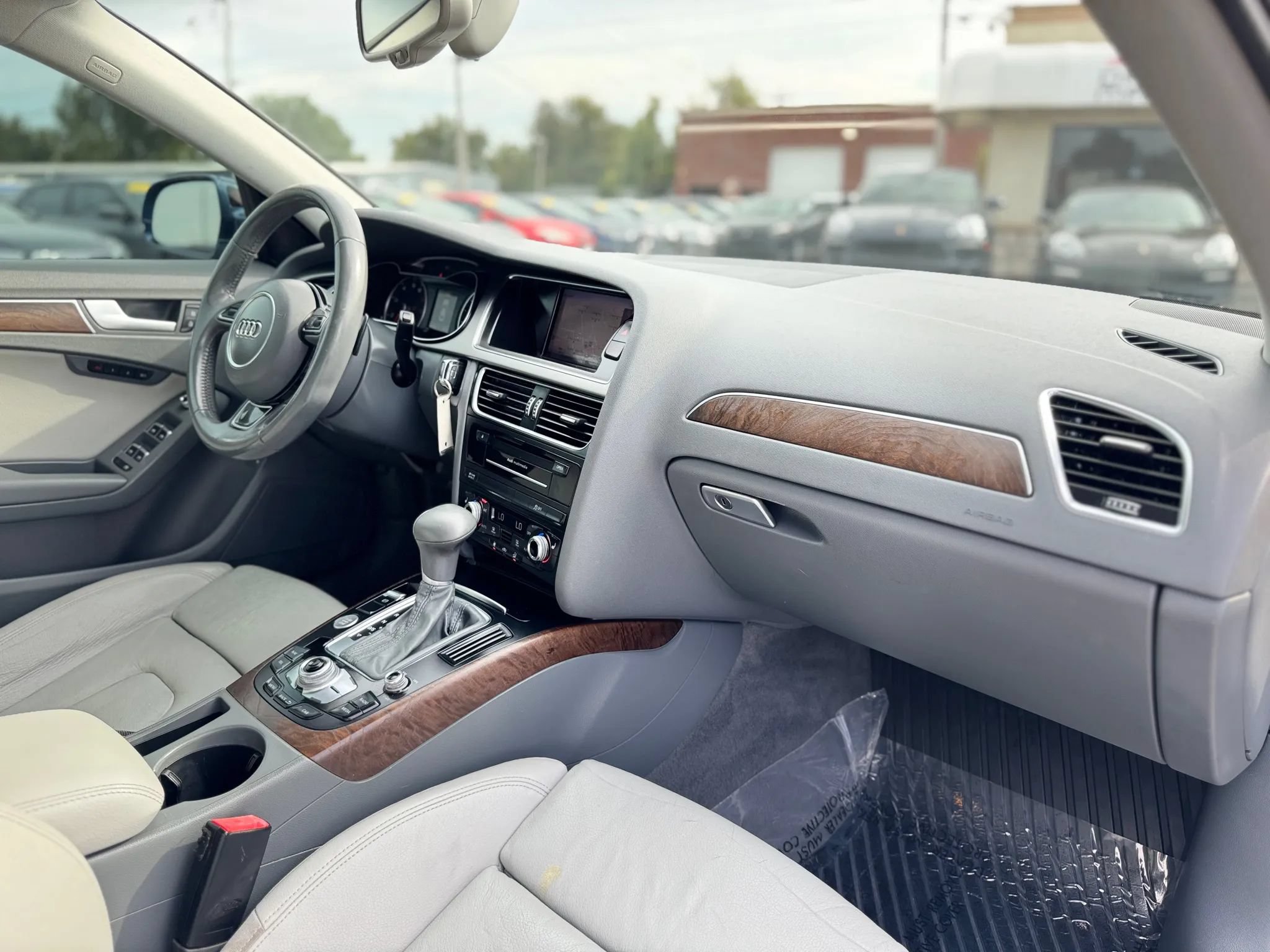 Used 2015 Audi A4 2.0T Premium Plus w/ Technology Package FWD image 33