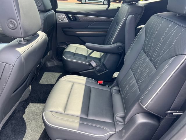 Certified 2025 Buick Enclave Avenir w/ Super Cruise Package FWD image 22