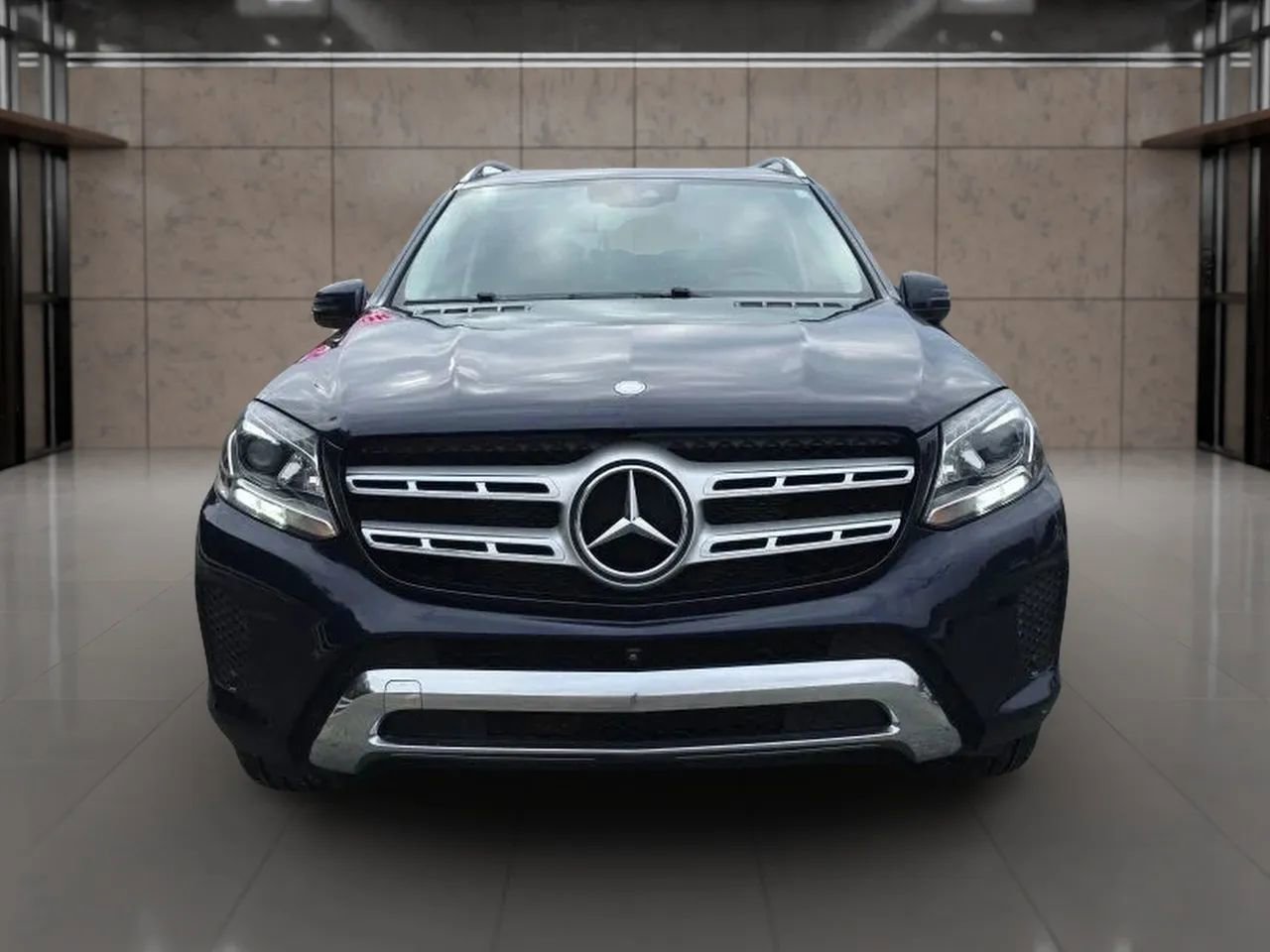 Used 2017 Mercedes-Benz GLS 450 4MATIC image 4