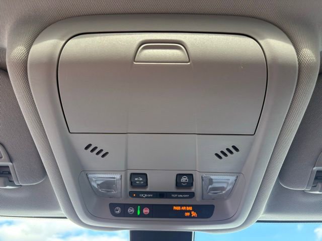 Used 2022 GMC Terrain SLE w/ Driver Convenience Package AWD/4WD image 38