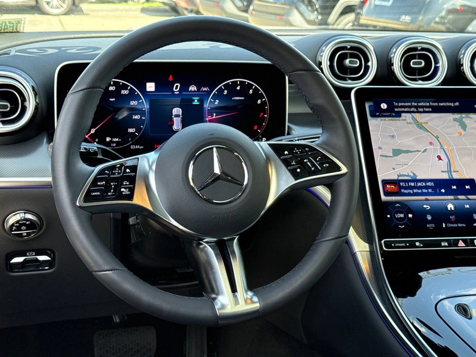Used 2026 Mercedes-Benz GLC 300 image 38