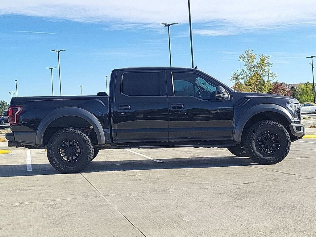 Used 2019 Ford F150 Raptor w/ Equipment Group 802A Luxury AWD/4WD image 9