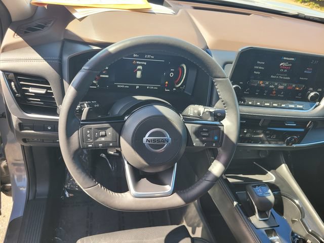 Certified 2021 Nissan Rogue Platinum FWD image 30