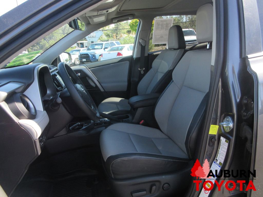 Used 2017 Toyota RAV4 Limited w/ Advanced Technology Package image 24