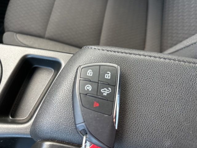 Used 2025 Chevrolet Silverado 1500 LT image 34