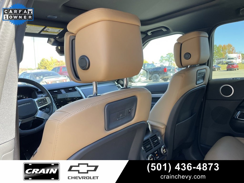 Used 2024 Land Rover Discovery Dynamic SE image 34