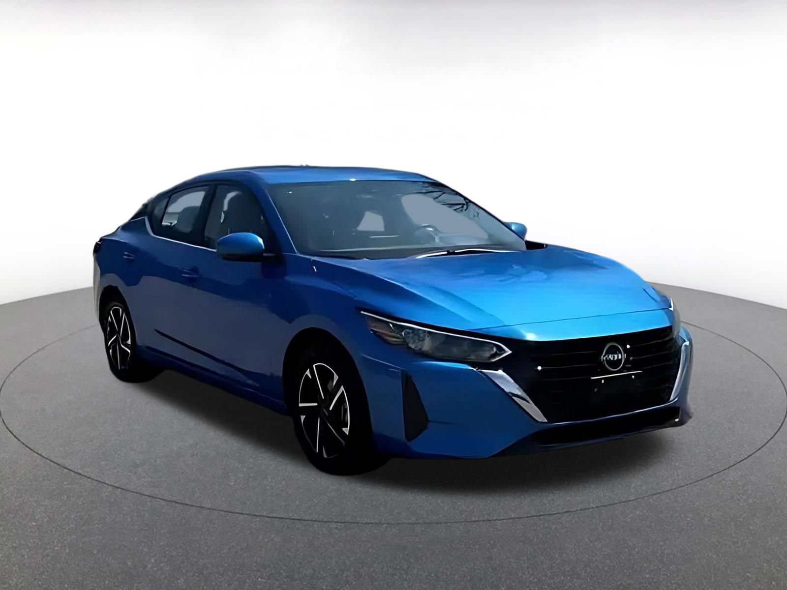 Used 2025 Nissan Sentra SV FWD image 3