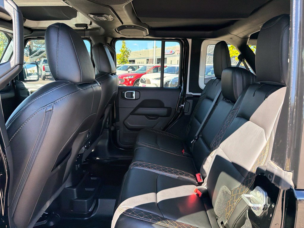 Used 2021 Jeep Wrangler Unlimited Sahara AWD/4WD image 20