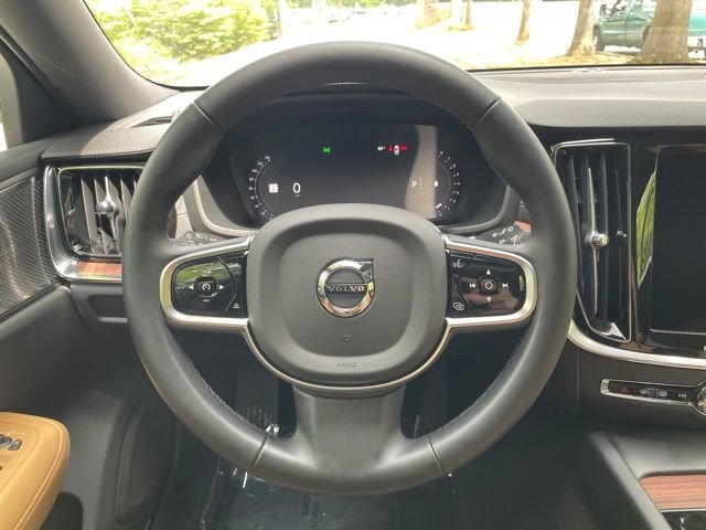 Certified 2025 Volvo V60 B5 Cross Country Ultra AWD/4WD image 19