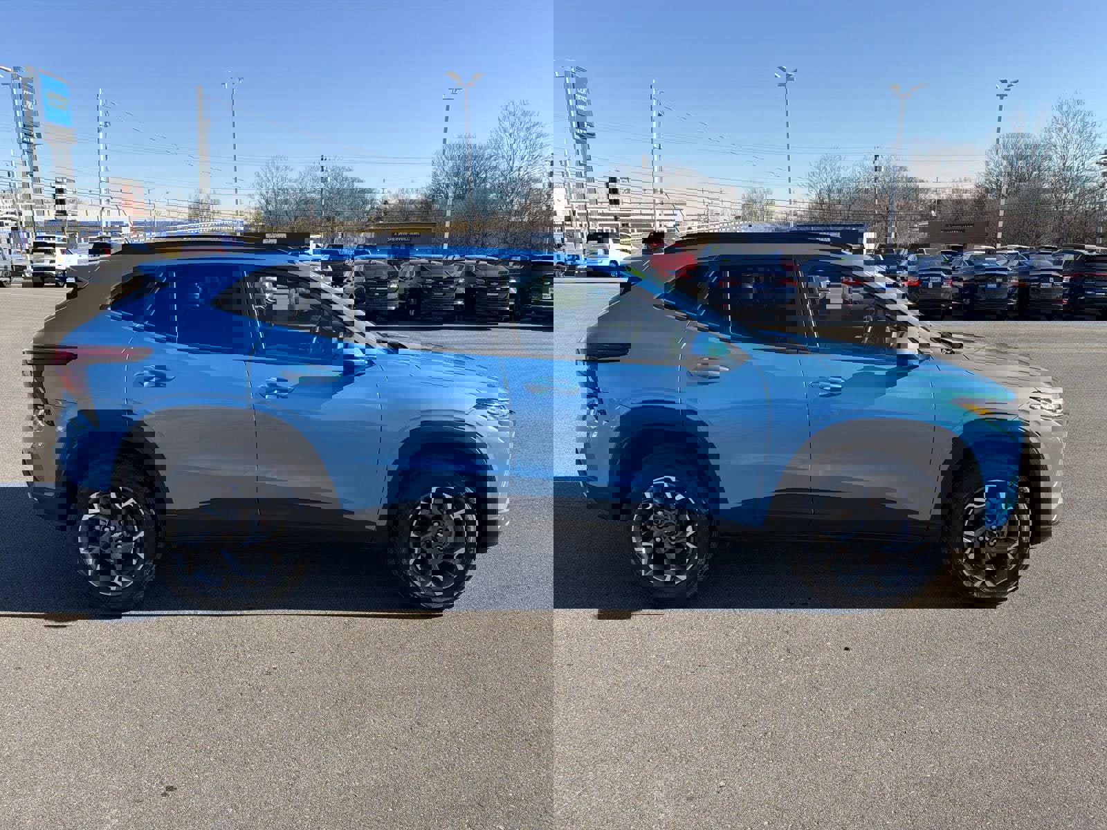 Certified 2025 Chevrolet Trax LT w/ Driver Confidence Package image 20