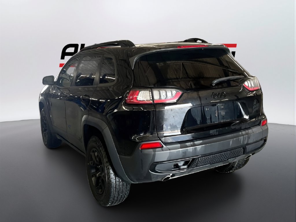 Used 2022 Jeep Cherokee Latitude AWD/4WD image 5