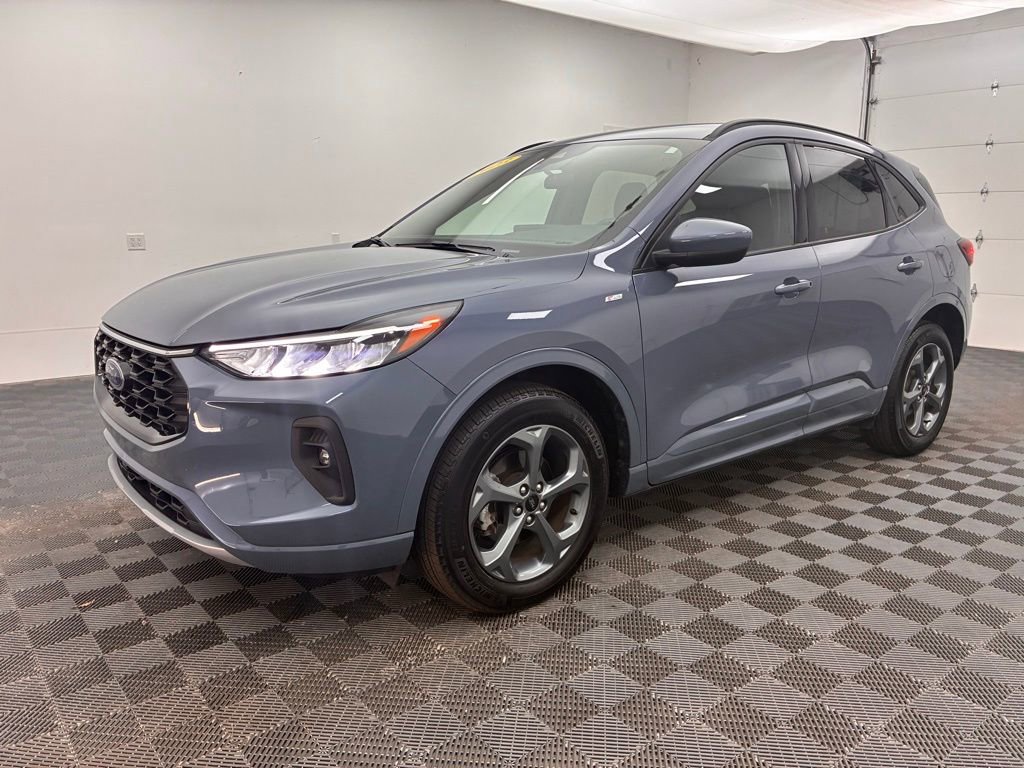 Certified 2023 Ford Escape ST-Line Select w/ Tech Pack #1 image 17
