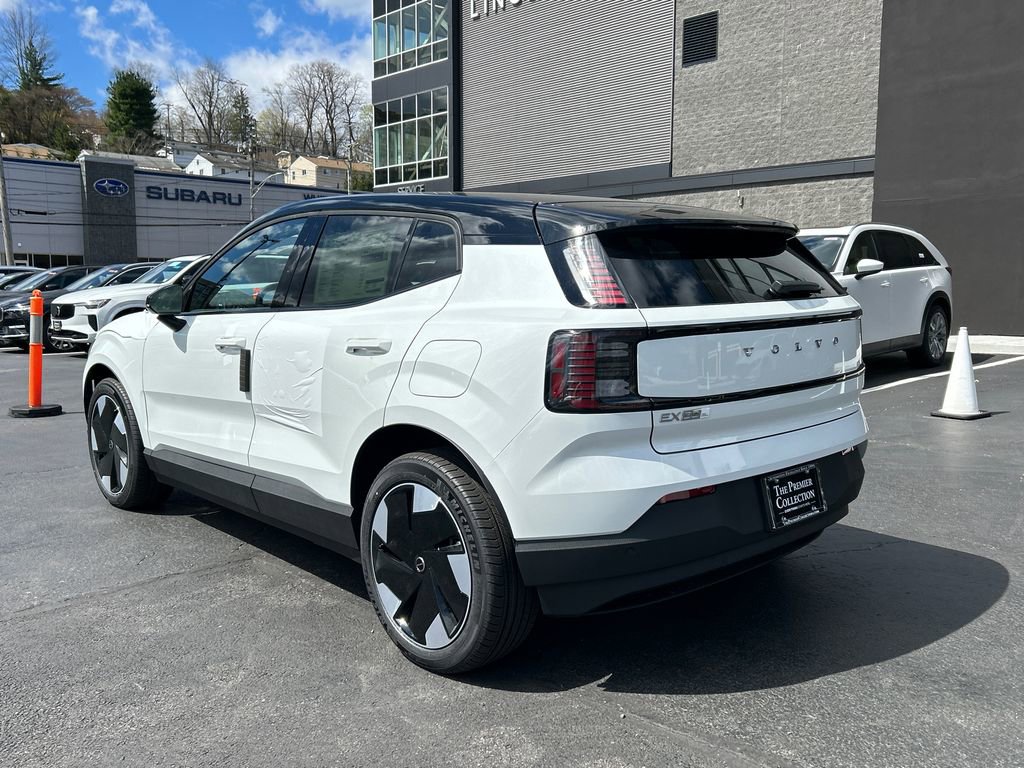 New 2026 Volvo EX30 Plus w/ Protection Package Premier image 4
