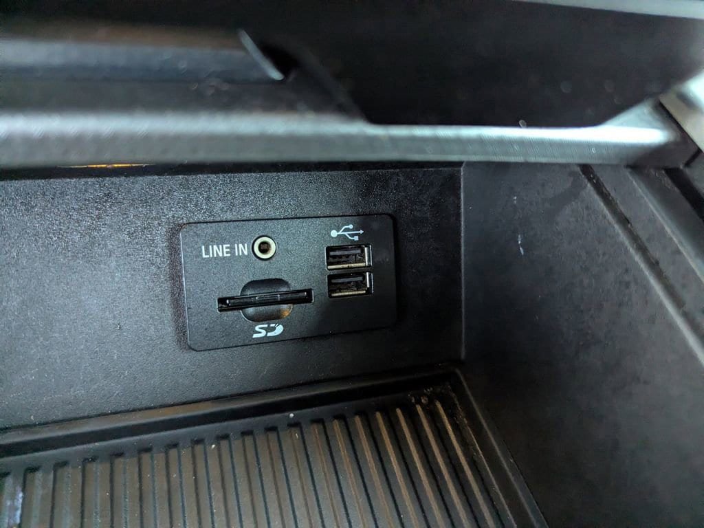 Used 2015 Ford F150 Lariat w/ Equipment Group 502A Luxury image 19