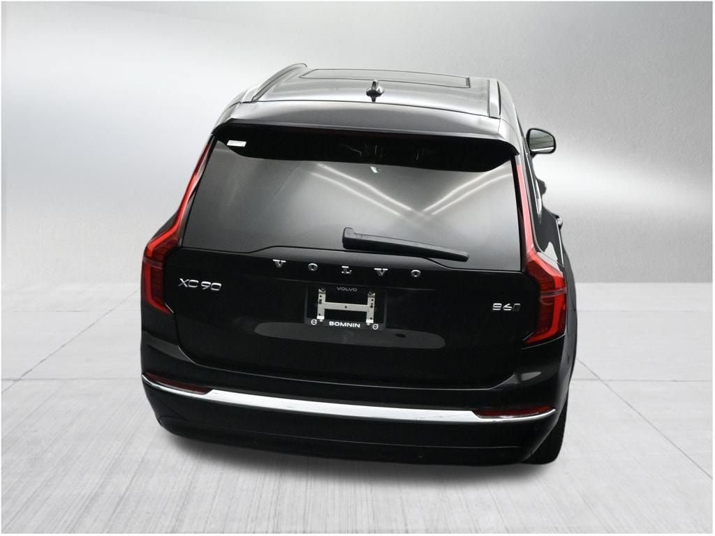 New 2026 Volvo XC90 B6 Plus w/ Protection Package AWD/4WD image 16