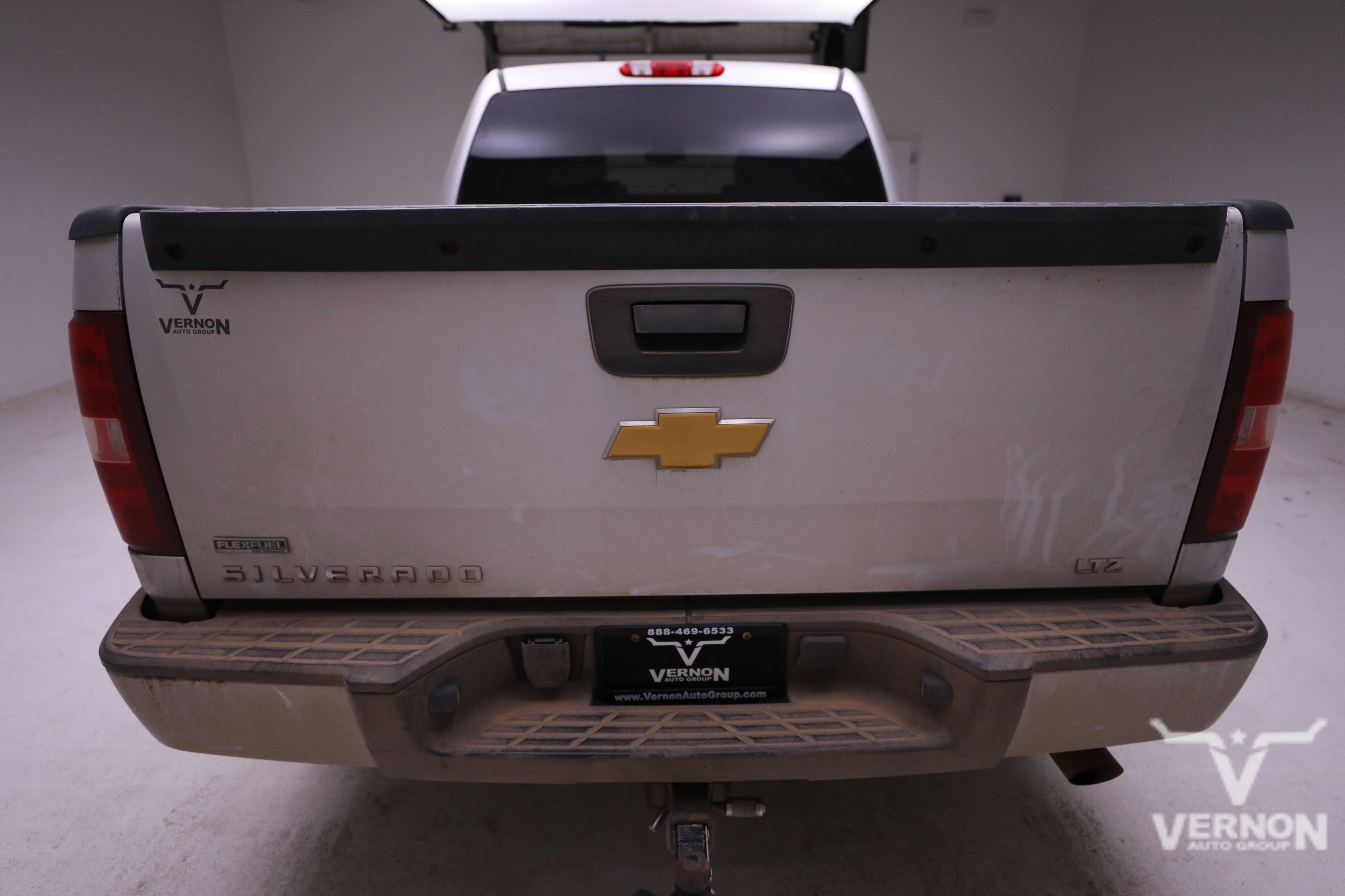 Used 2011 Chevrolet Silverado 1500 LTZ w/ Z71 Appearance Package image 3