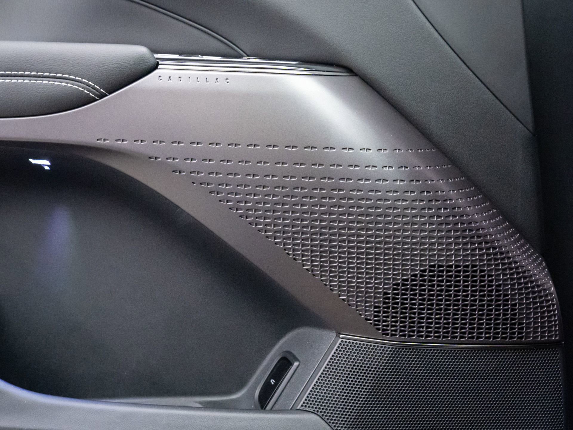 New 2026 Cadillac Lyriq Luxury image 16