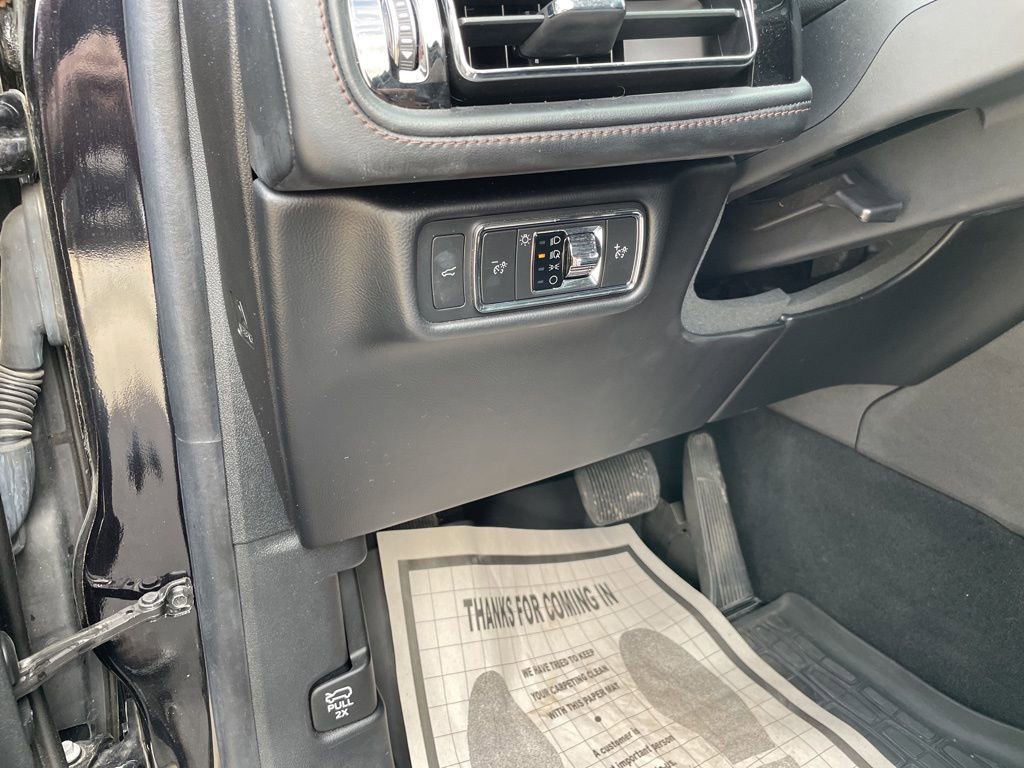 Used 2023 Lincoln Aviator AWD image 10