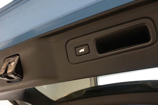 Used 2025 Honda Pilot TrailSport image 14