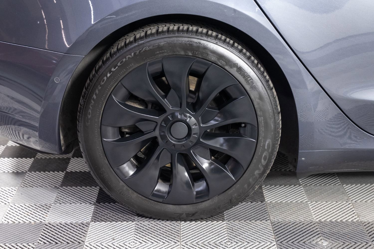 Used 2018 Tesla Model 3 Long Range AWD/4WD image 35
