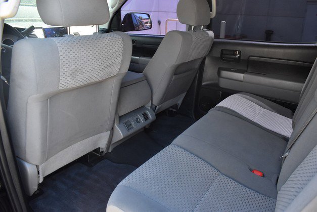 Used 2013 Toyota Tundra 4x4 CrewMax w/ Tow Pkg image 26