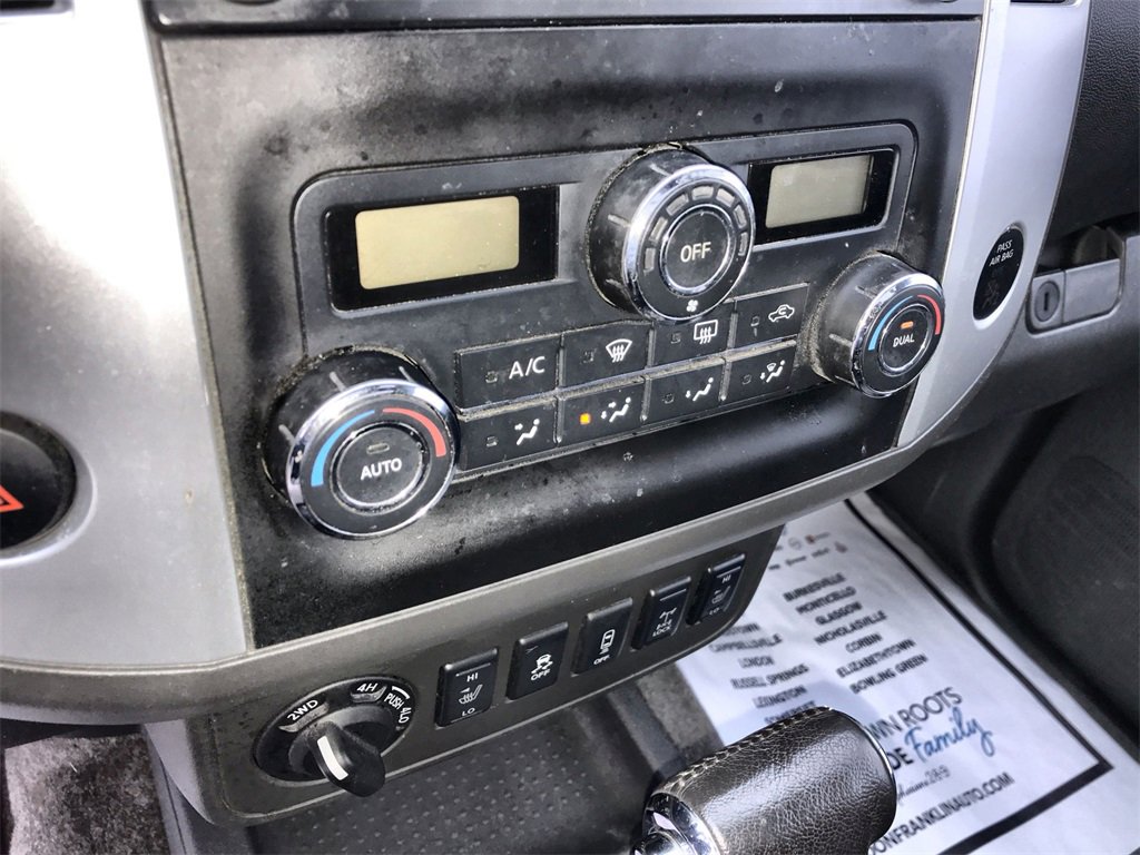 Used 2014 Nissan Frontier PRO-4X w/ Pro-4x Luxury Package image 19