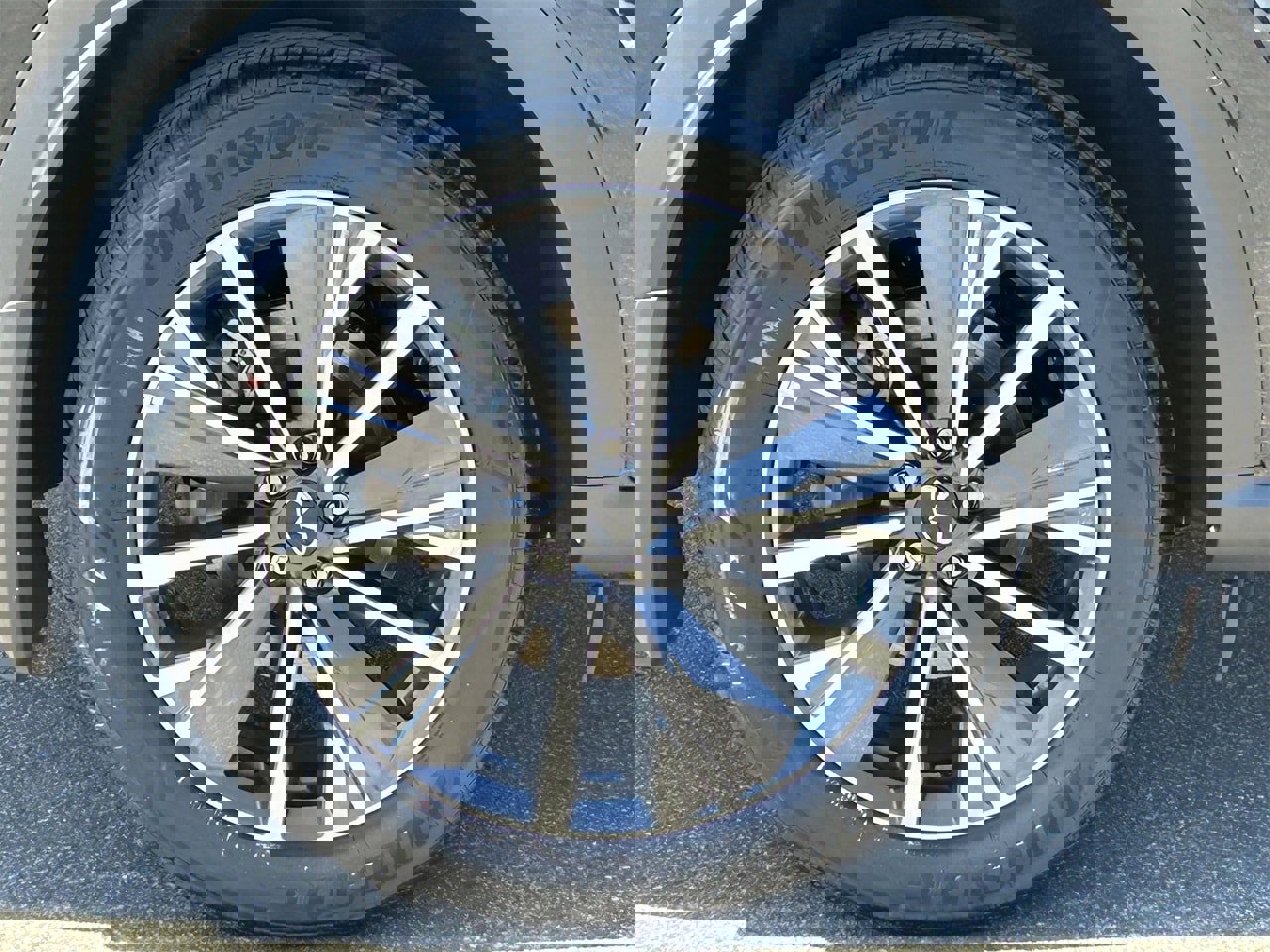 New 2026 INFINITI QX60 Luxe w/ Family Package image 7