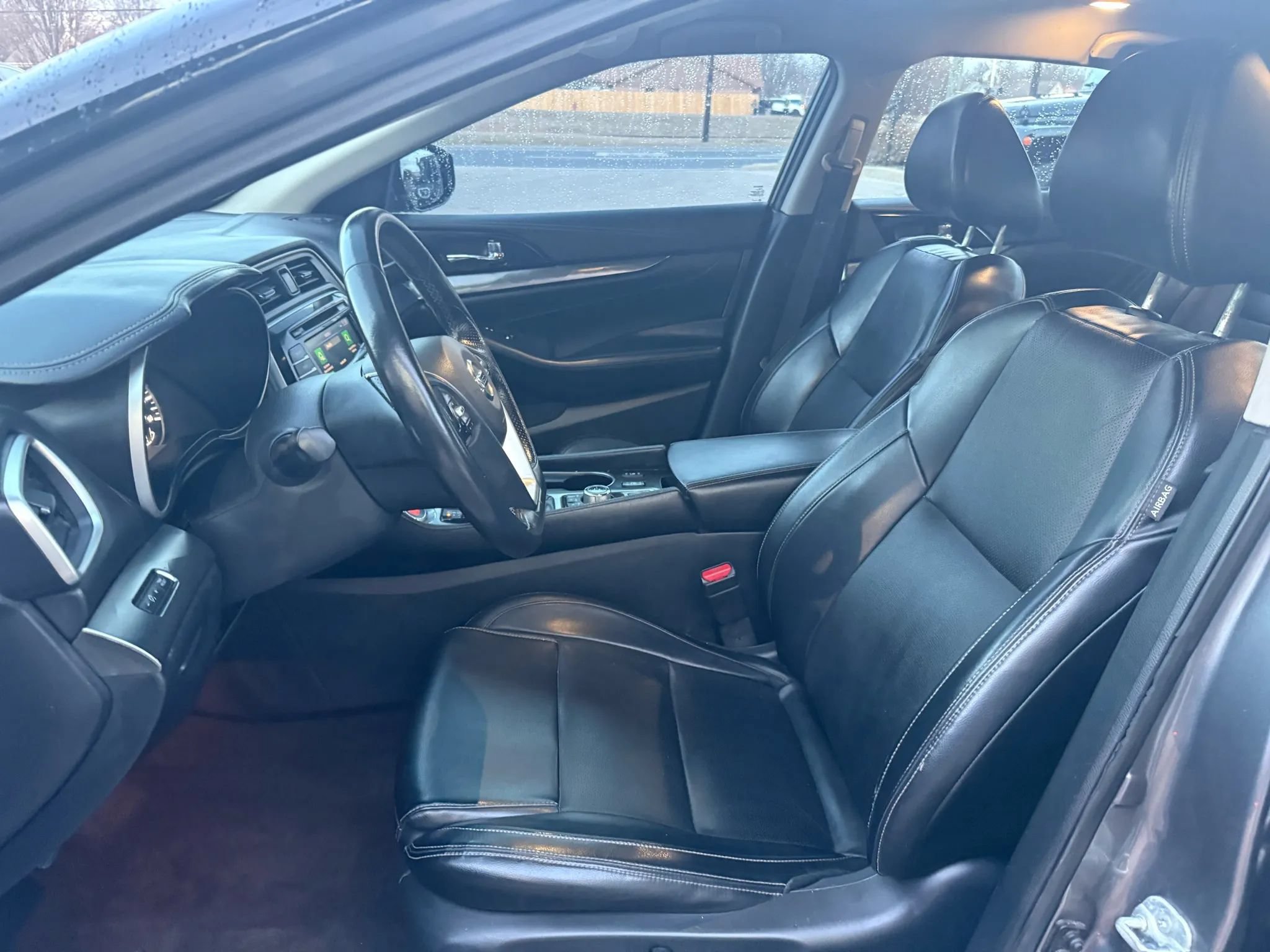 Used 2022 Nissan Maxima SV w/ Floor Mat Group FWD image 10