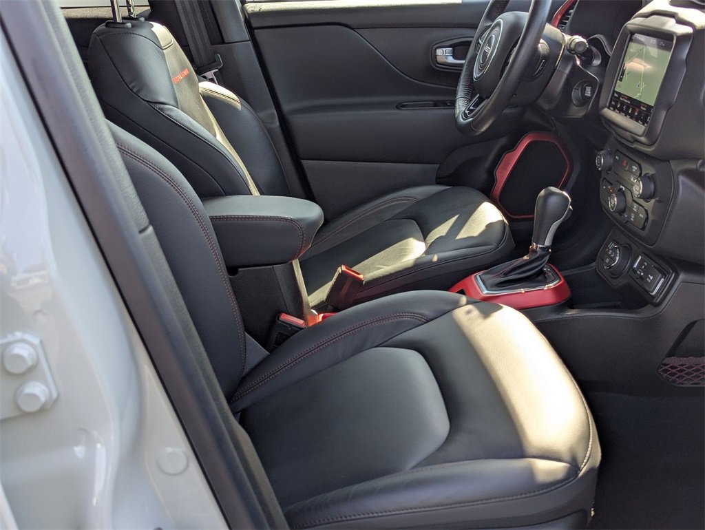 Used 2022 Jeep Renegade Trailhawk image 30
