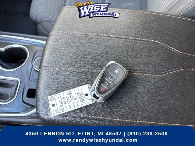Used 2018 Chevrolet Traverse LT FWD image 32