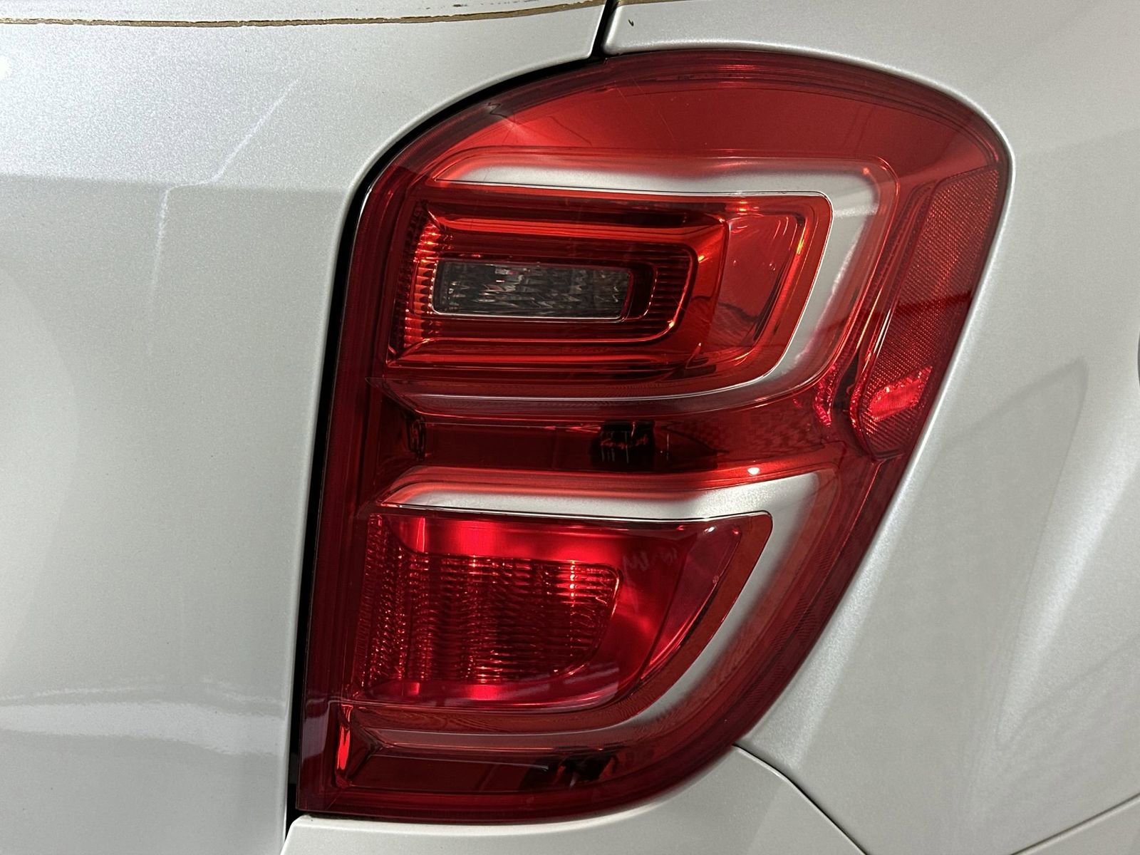 Used 2017 Chevrolet Equinox Premier w/ Enhanced Convenience Package FWD image 25