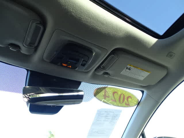 Certified 2024 Toyota Corolla Cross LE w/ Moonroof Package FWD image 36