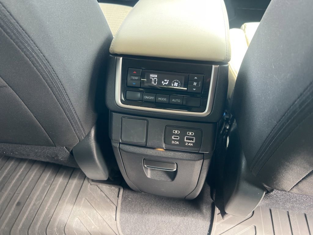 Used 2023 Subaru Ascent Premium w/ Convenience Package AWD/4WD image 19
