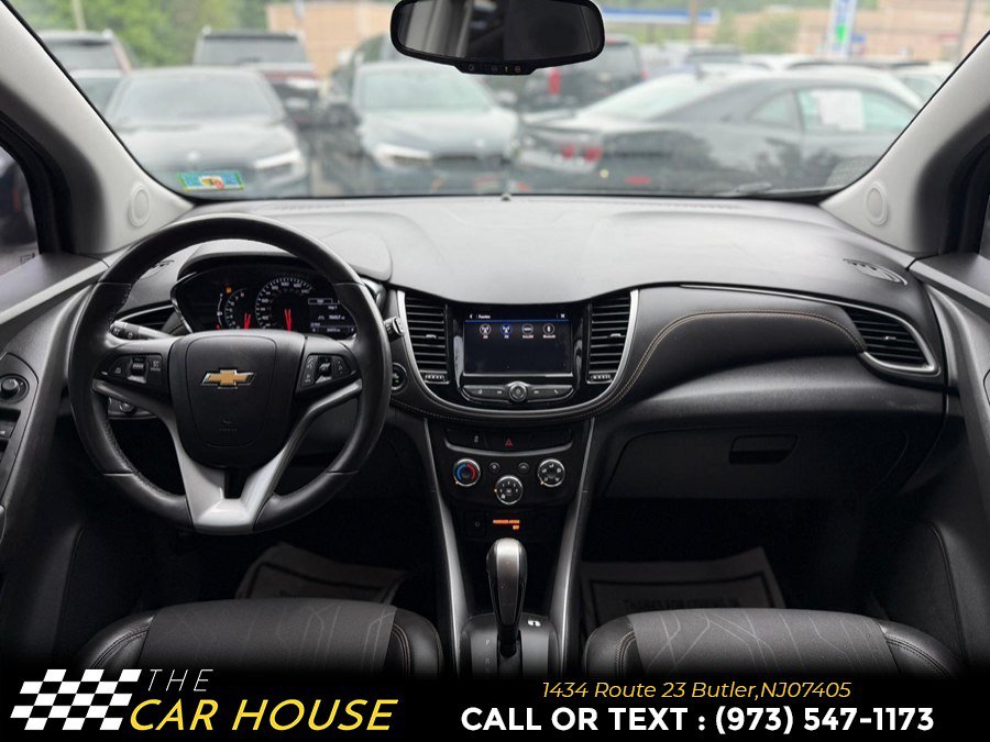 Used 2020 Chevrolet Trax LT w/ Driver Confidence Package AWD/4WD image 21
