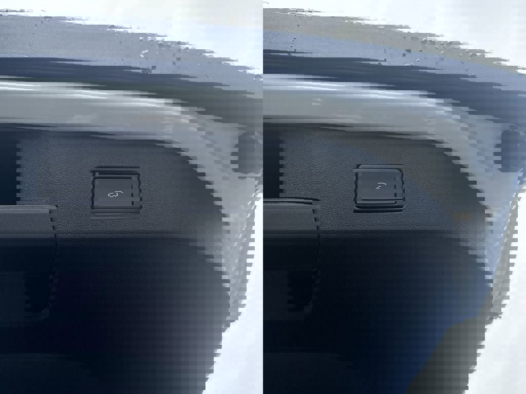 New 2025 Volkswagen ID.4 Pro S Plus image 45