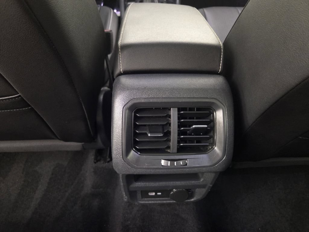 Used 2023 Volkswagen Tiguan SE R-Line FWD image 25