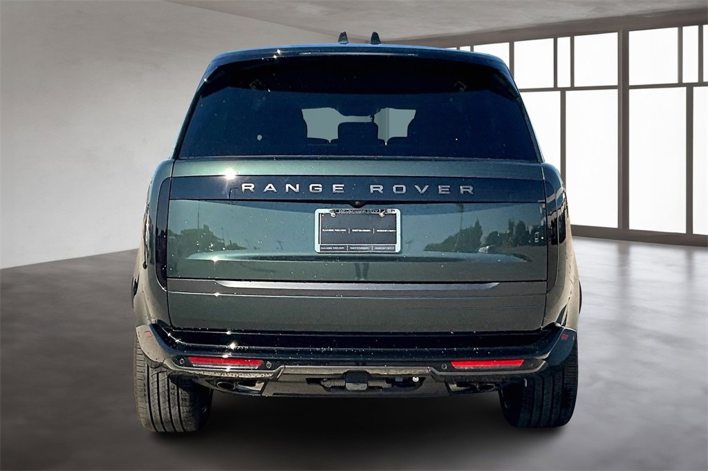 New 2025 Land Rover Range Rover Long Wheelbase SE image 4