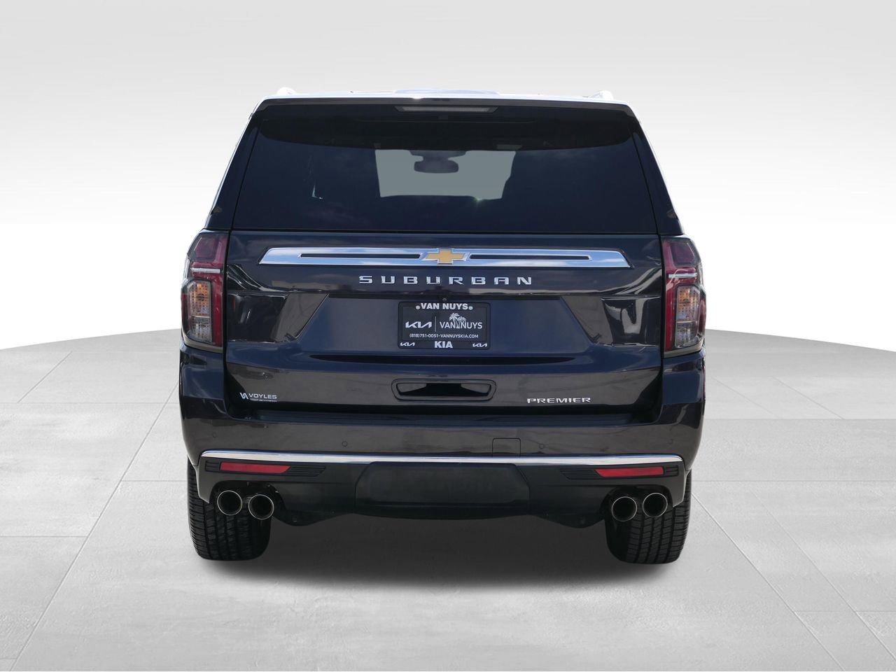 Used 2024 Chevrolet Suburban Premier image 4