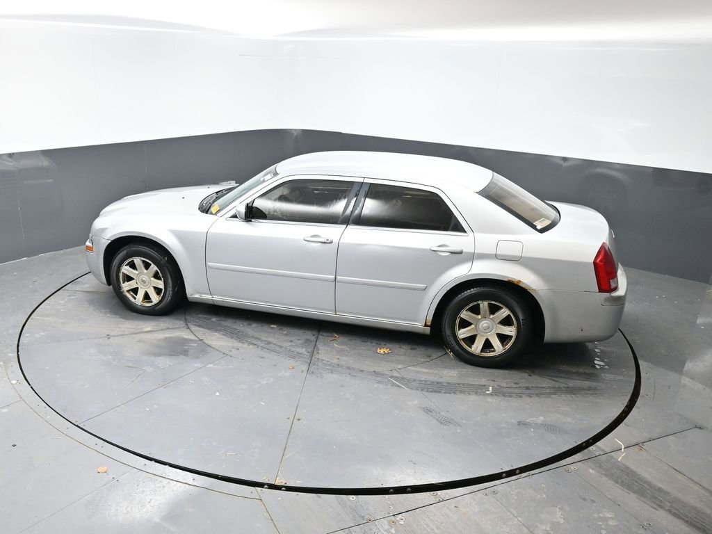 Used 2005 Chrysler 300 Touring w/ Sound Group image 17
