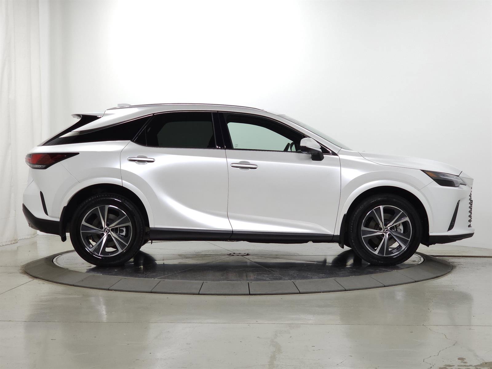 Certified 2024 Lexus RX 350 Premium w/ Convenience Package AWD/4WD image 12