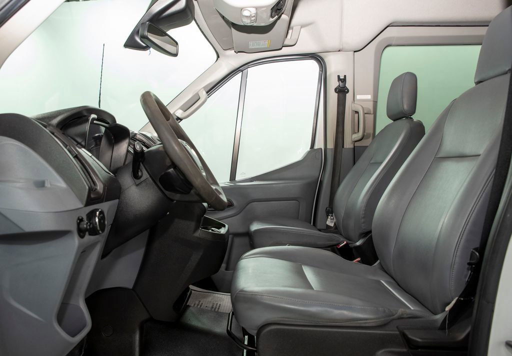 Used 2019 Ford Transit 350 XL image 6